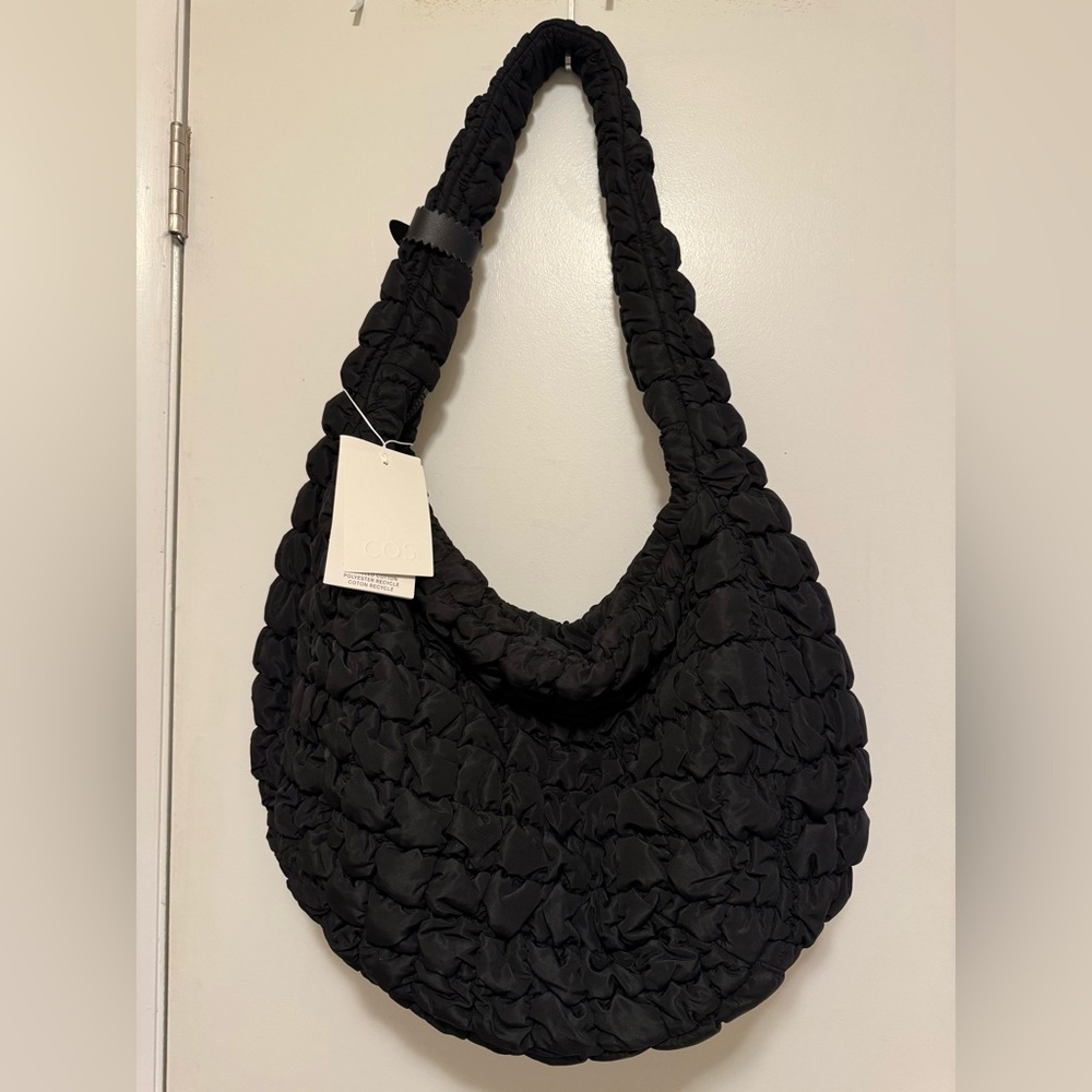 COS Oversized quilted crossbody - preowned - Picture 8 of 8